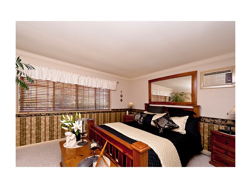 12 Bodiam Court, Strathpine QLD 4500