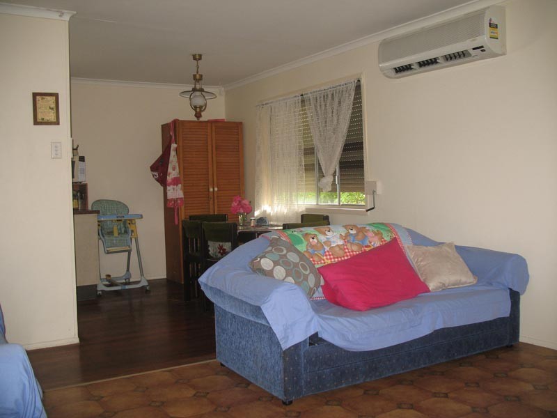 23 Lavercombe Drive, Kallangur QLD 4503