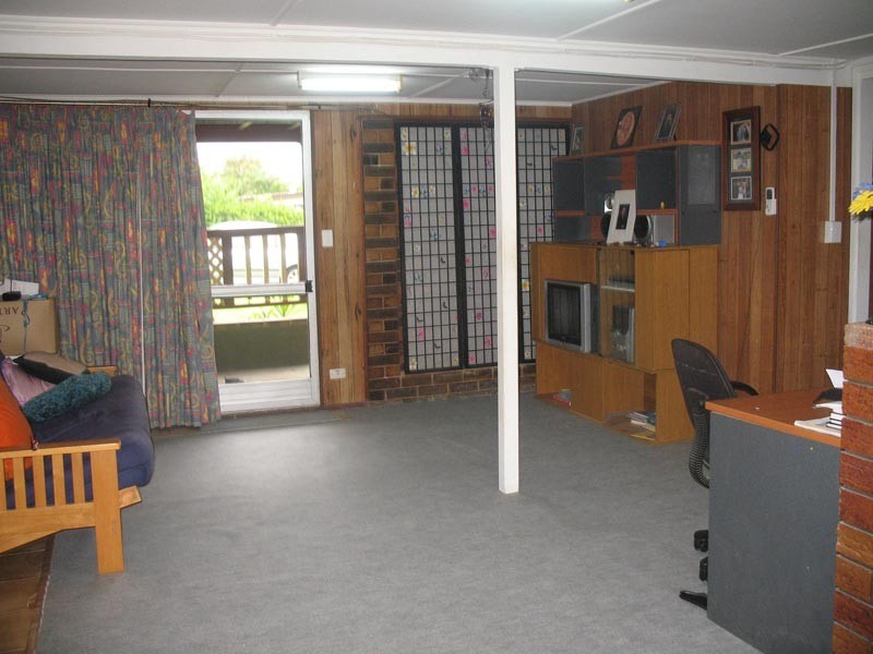 23 Lavercombe Drive, Kallangur QLD 4503