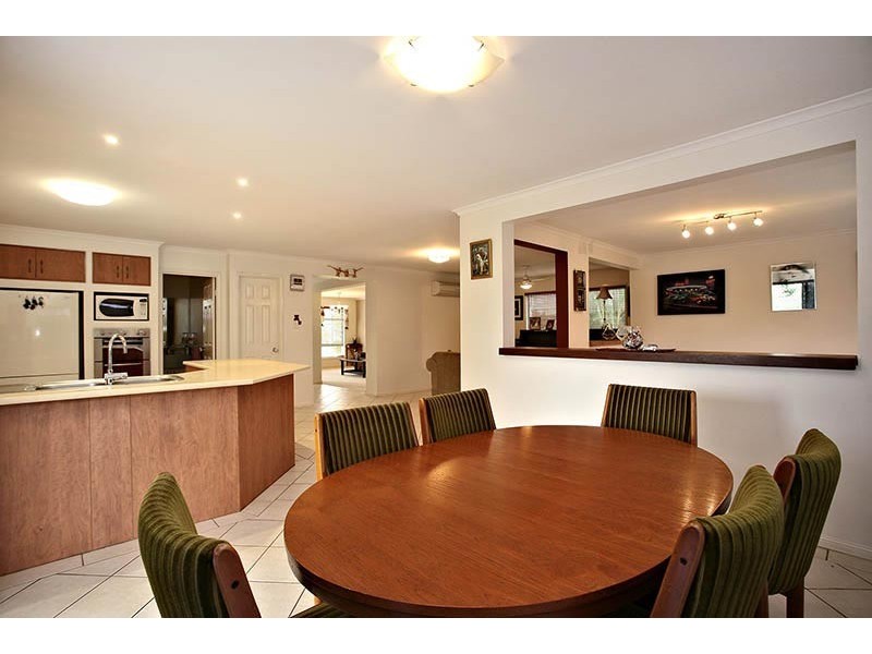 40 Hunter Circuit, Petrie QLD 4502