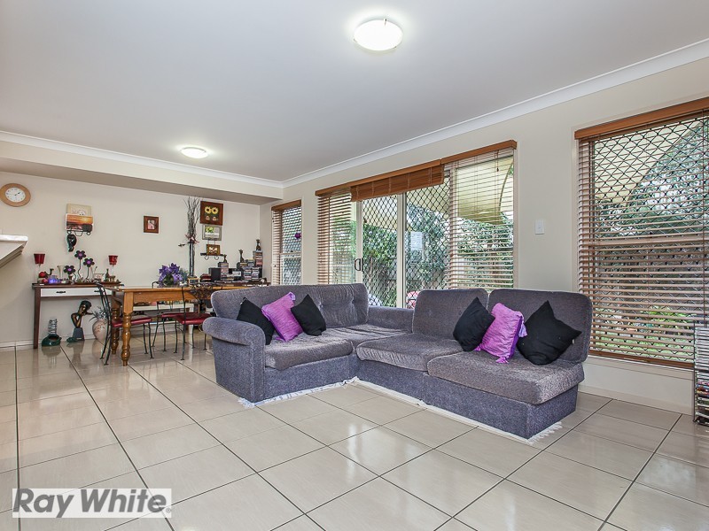 2/3 Patterson Street, Petrie QLD 4502