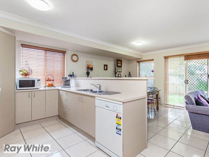 2/3 Patterson Street, Petrie QLD 4502