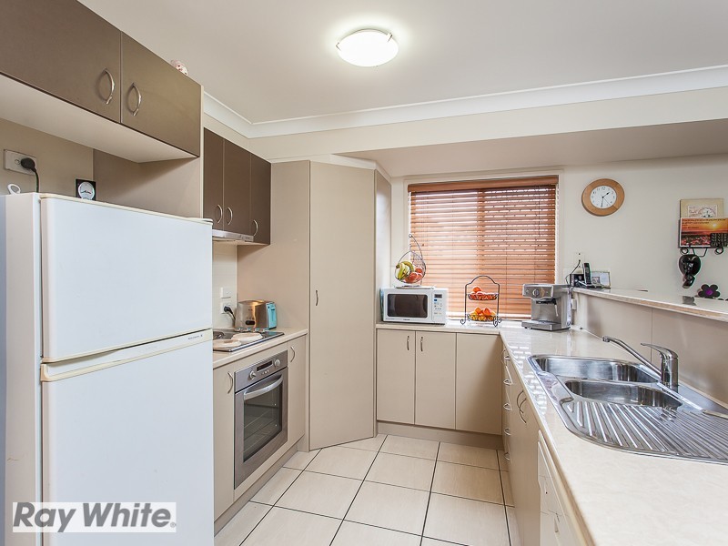 2/3 Patterson Street, Petrie QLD 4502