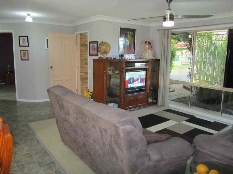 3 Red Gum Court, Warner QLD 4500