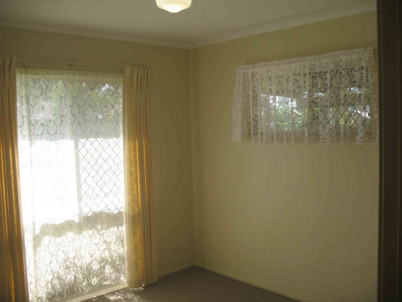 2 Shakespeare Parade, Strathpine QLD 4500