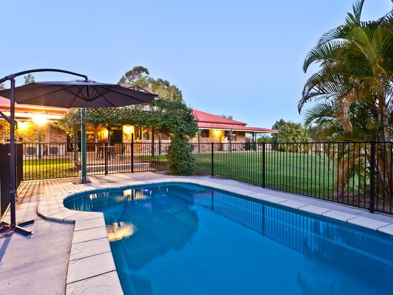 20-26 Linden Court, Morayfield QLD 4506