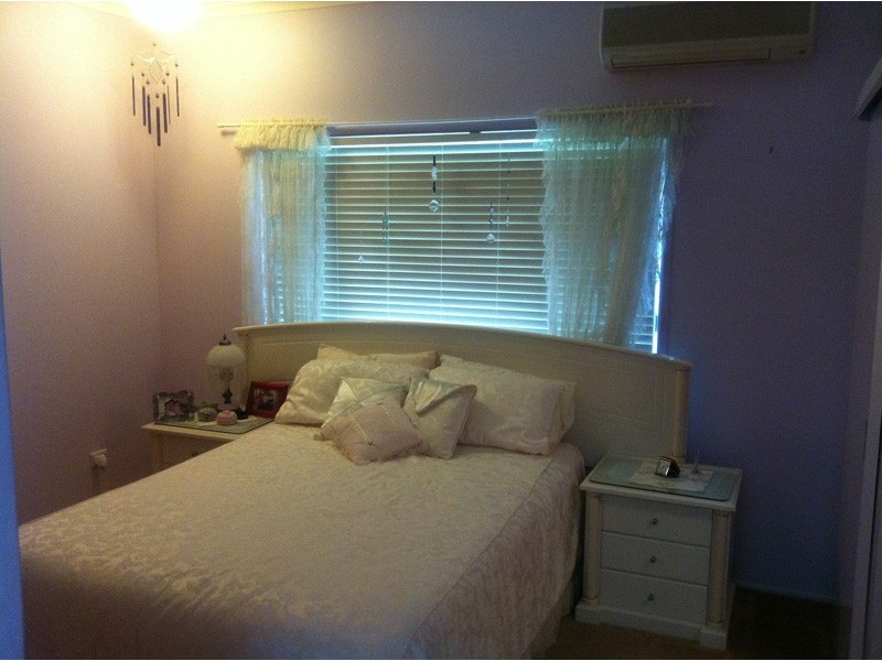 14 Valiant Cres, Strathpine QLD 4500