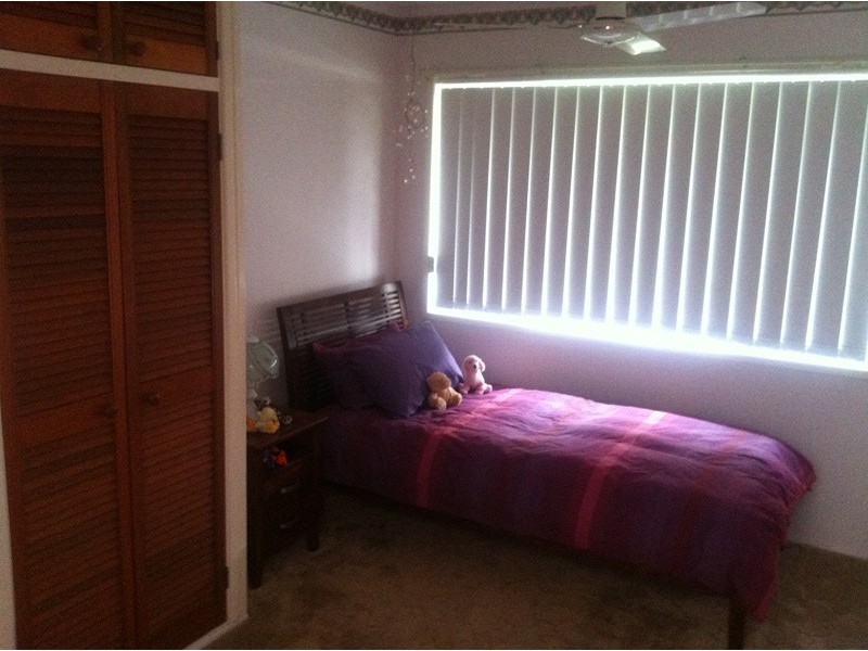 14 Valiant Cres, Strathpine QLD 4500