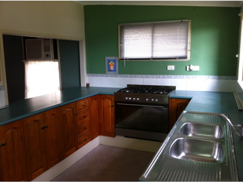 43 Hedge Street, Strathpine QLD 4500