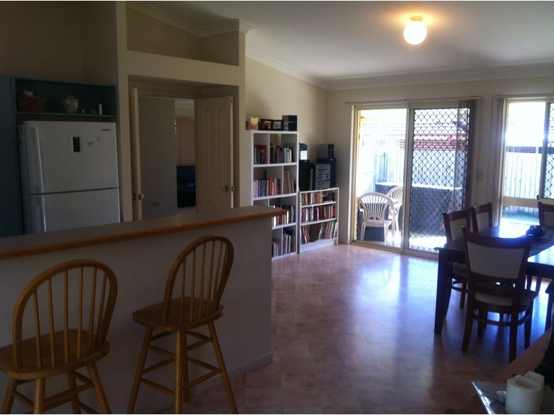 11 Blue Mountain Crescent, Warner QLD 4500