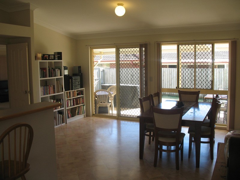 11 Blue Mountain Crescent, Warner QLD 4500