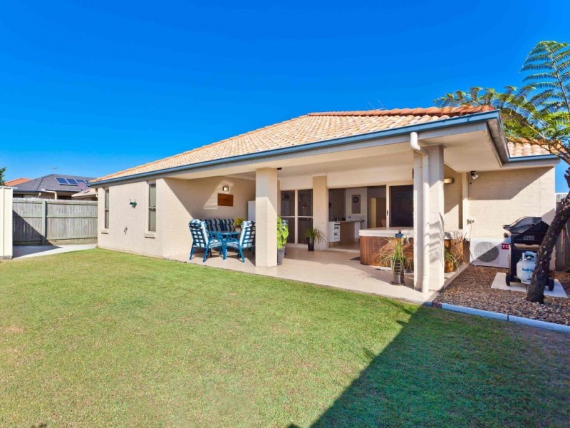 16 Samson Street, North Lakes QLD 4509