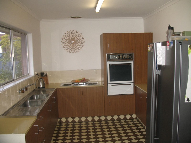 1 Buckingham Street East, Strathpine QLD 4500