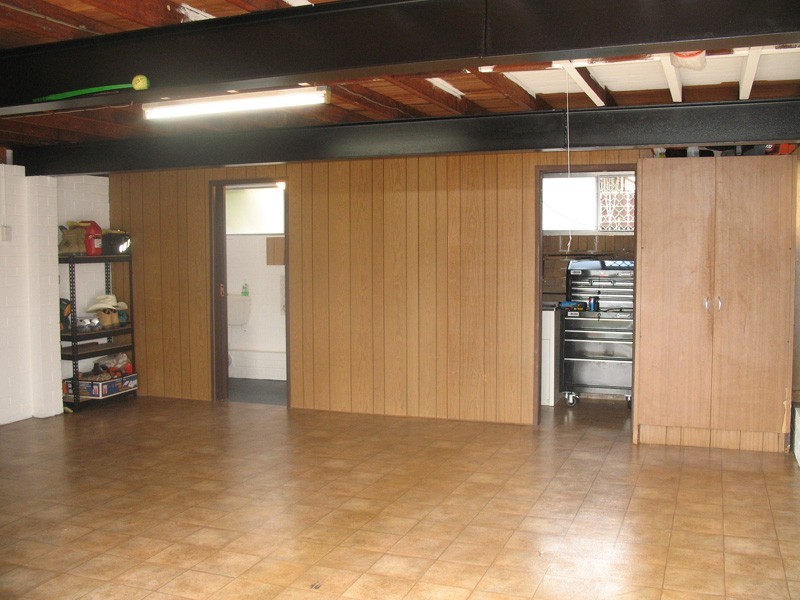 1 Buckingham Street East, Strathpine QLD 4500