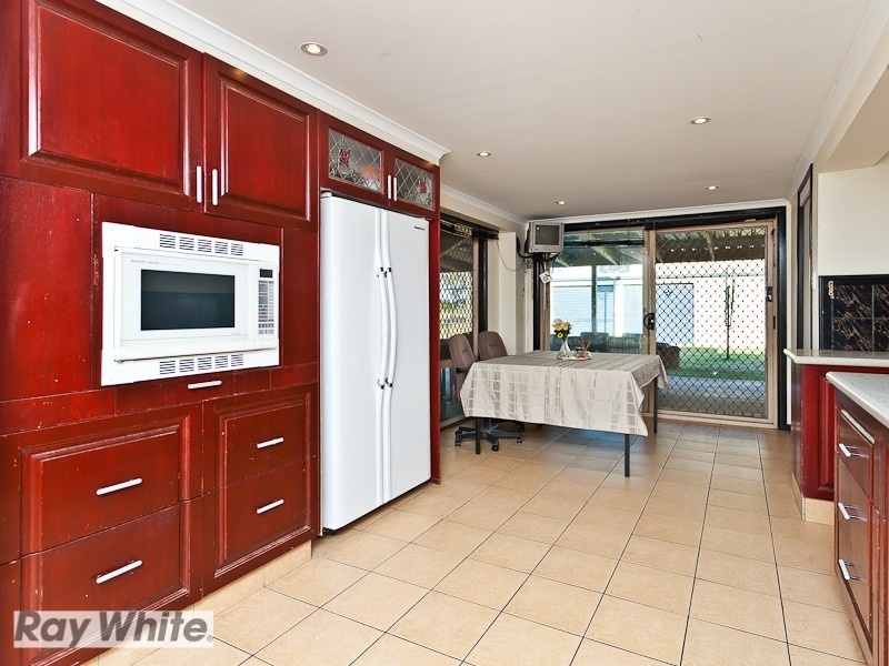 40 Peter Street, Strathpine QLD 4500