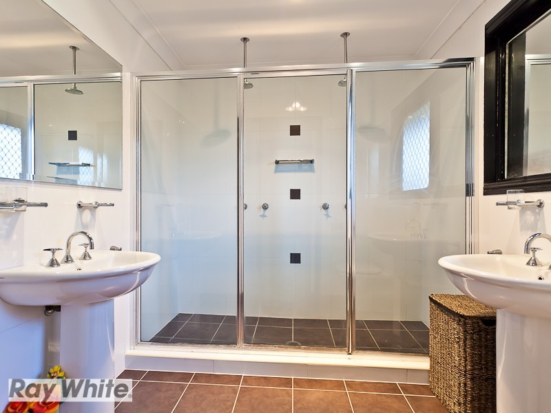 40 Peter Street, Strathpine QLD 4500