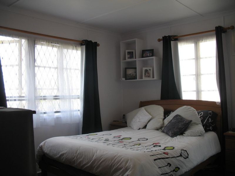 11 Peter Street, Strathpine QLD 4500