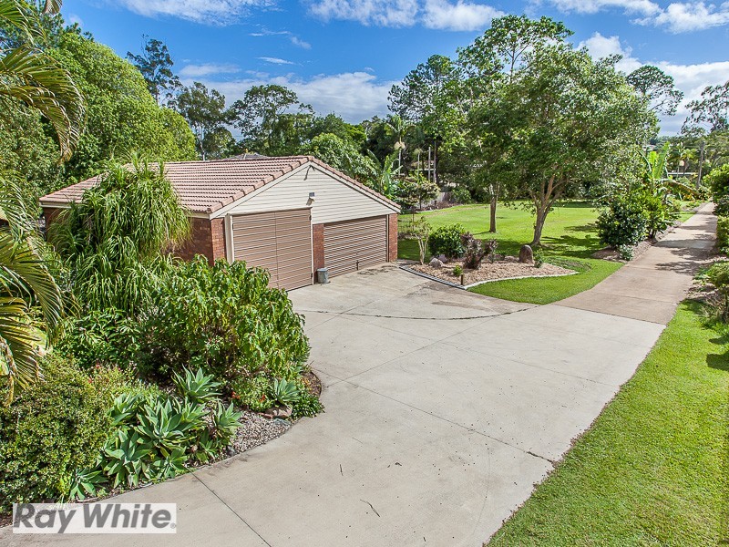 121 Bray Road, Lawnton QLD 4501