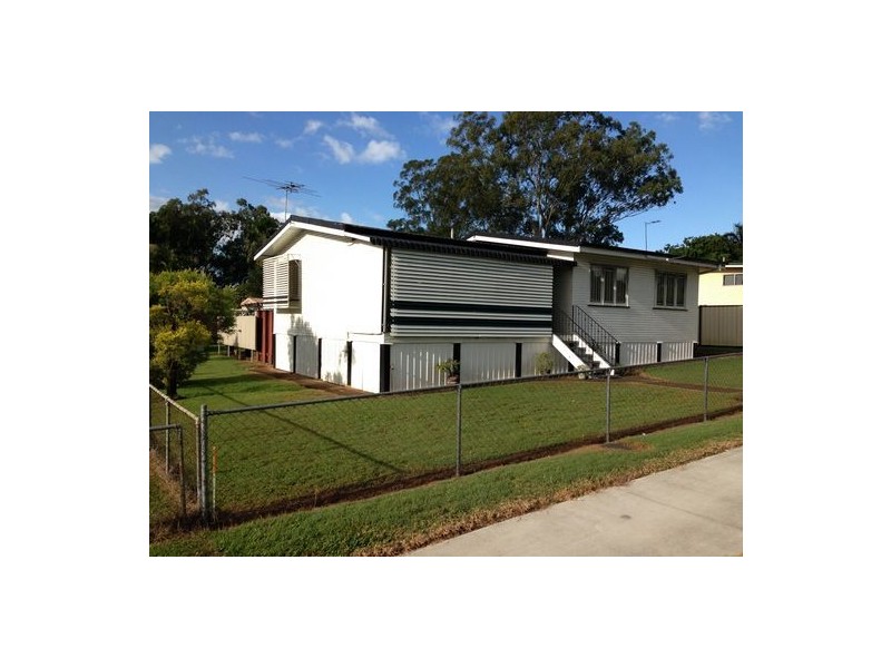 4 Ellerdale Street, Strathpine QLD 4500