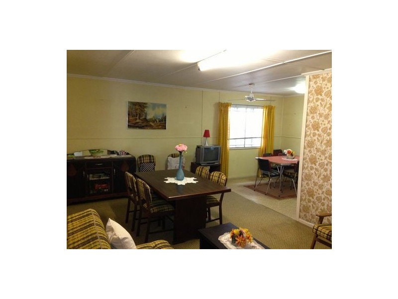 4 Ellerdale Street, Strathpine QLD 4500