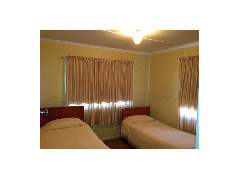 4 Ellerdale Street, Strathpine QLD 4500