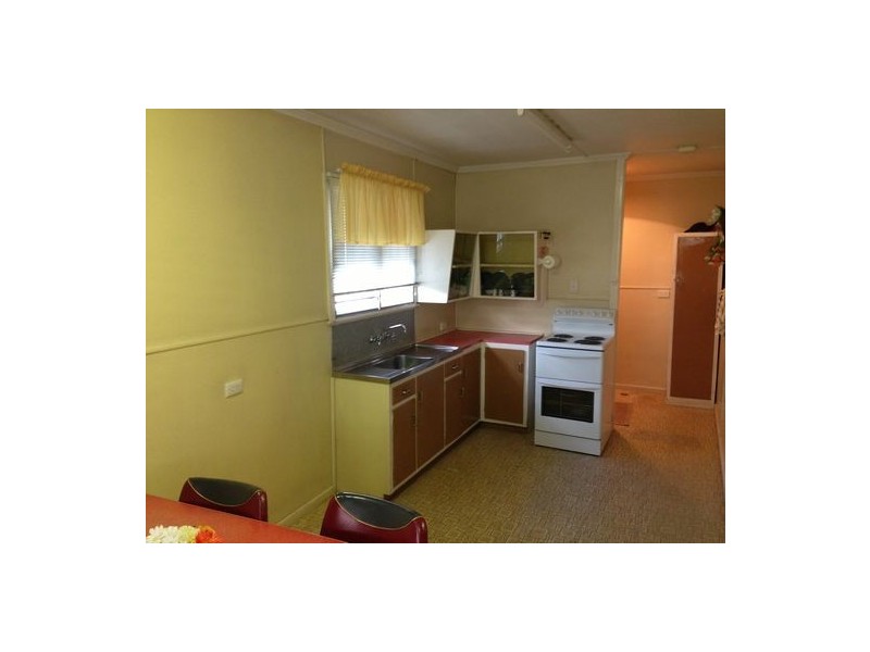 4 Ellerdale Street, Strathpine QLD 4500