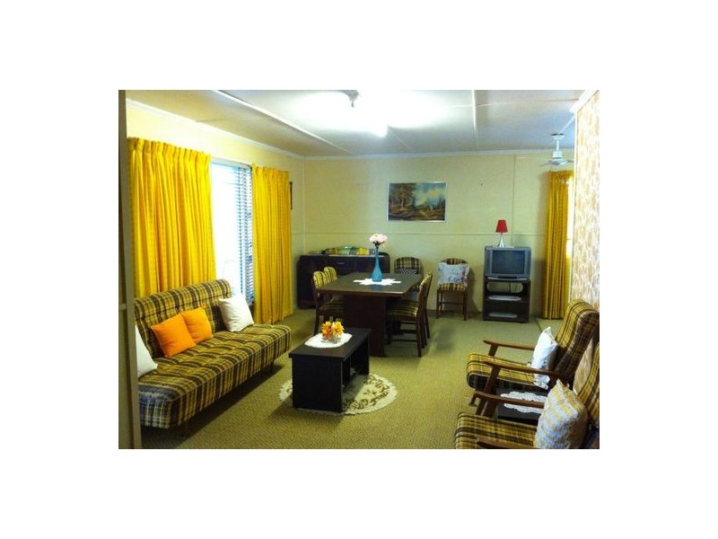 4 Ellerdale Street, Strathpine QLD 4500