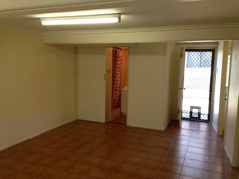 42 Samsonvale Road, Strathpine QLD 4500