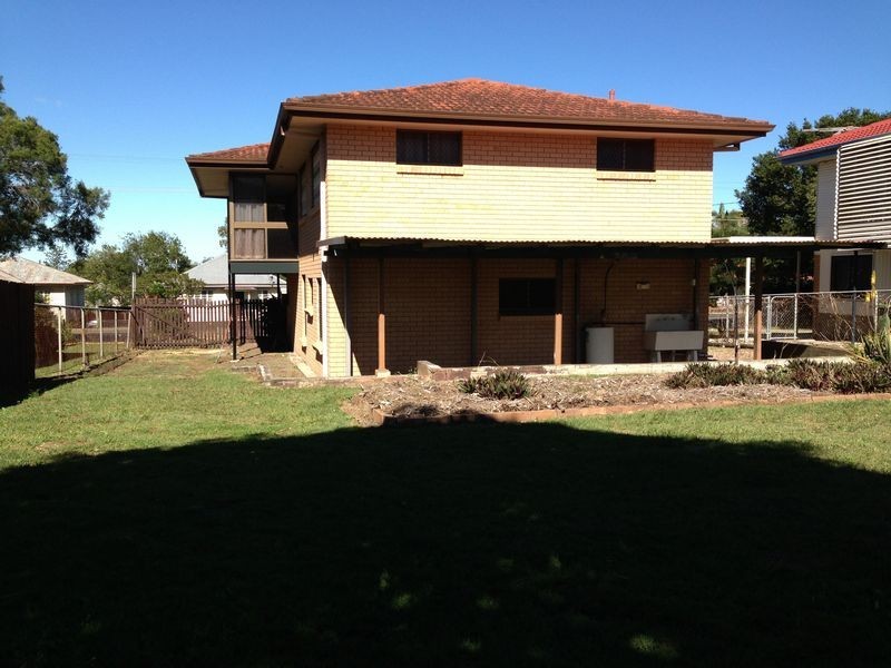 42 Samsonvale Road, Strathpine QLD 4500