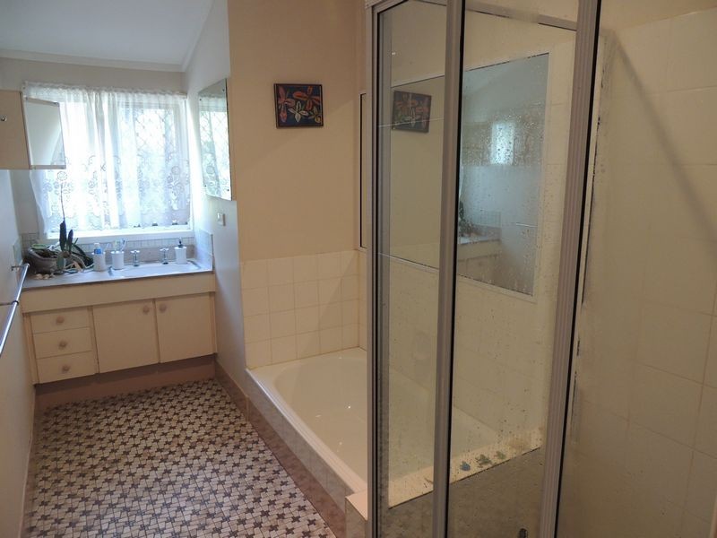 143 Spitfire Avenue, Strathpine QLD 4500