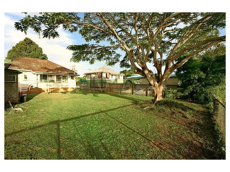 13 Spencer Street, Lawnton QLD 4501