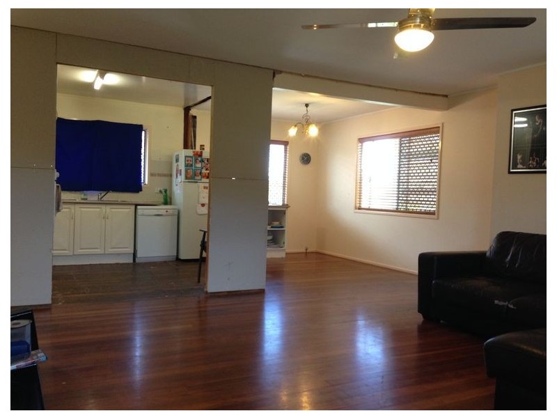 108 Peter Street, Strathpine QLD 4500