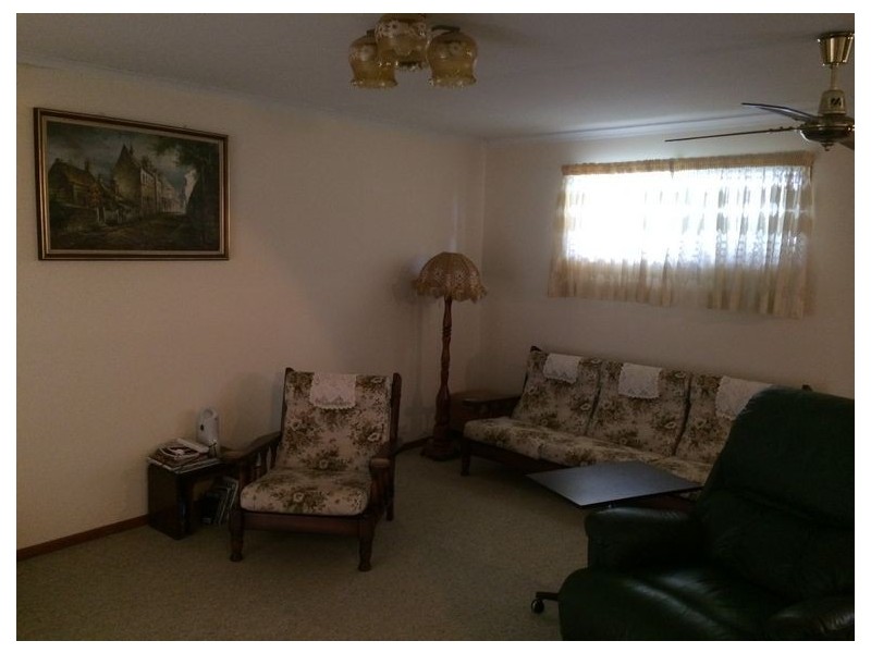 27 Vienna Way, Strathpine QLD 4500