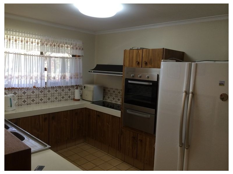 27 Vienna Way, Strathpine QLD 4500