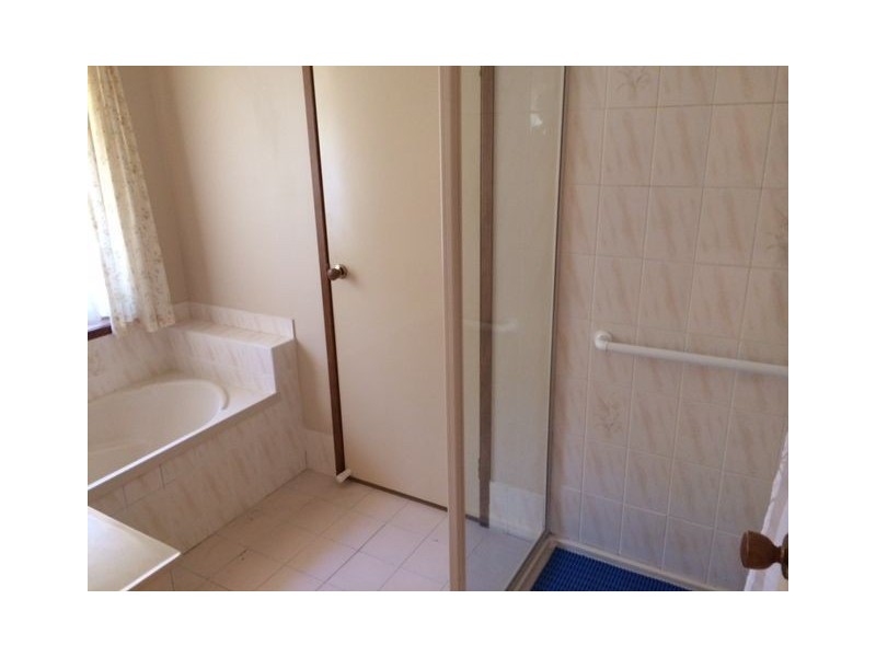 10 Camion Court, Petrie QLD 4502