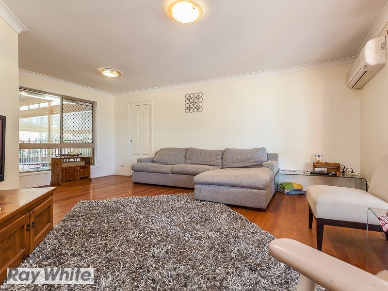 11 Kurrajong Drive, Warner QLD 4500