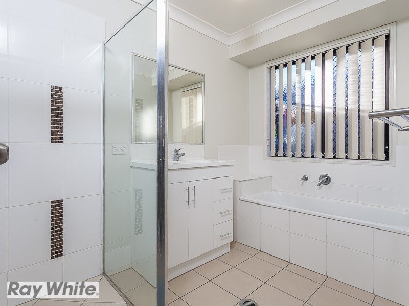 13 Hellcat Circuit, Bray Park QLD 4500