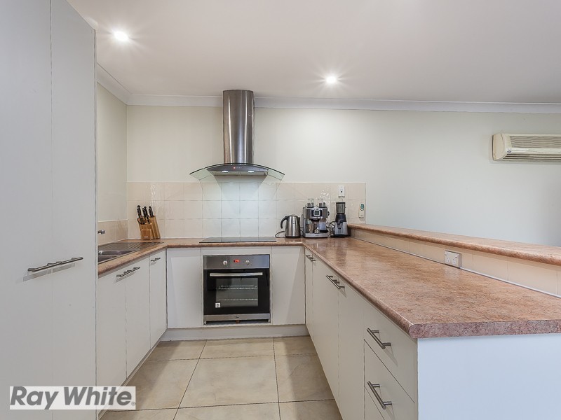 10 Timbarra Ct, Petrie QLD 4502