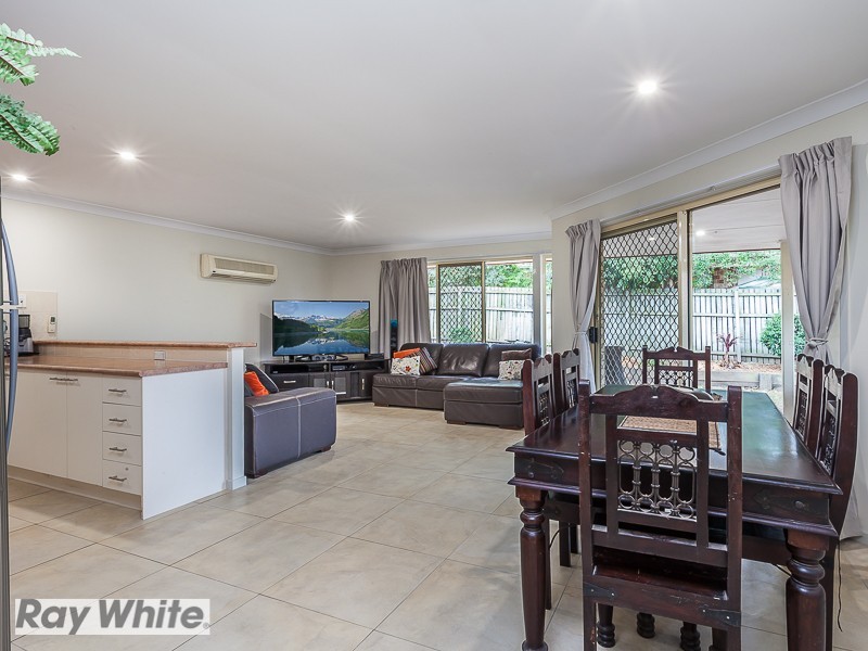10 Timbarra Ct, Petrie QLD 4502
