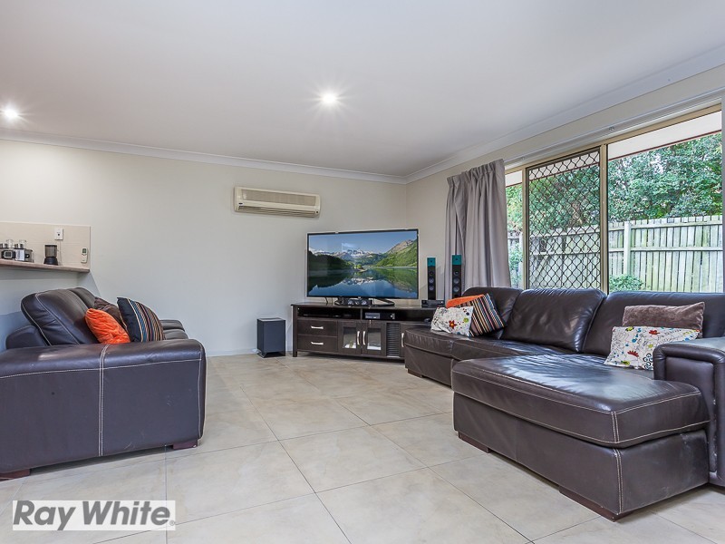 10 Timbarra Ct, Petrie QLD 4502