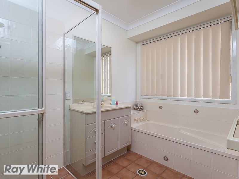 10 Timbarra Ct, Petrie QLD 4502