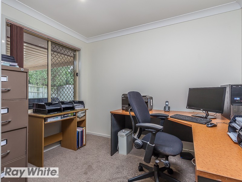 10 Timbarra Ct, Petrie QLD 4502