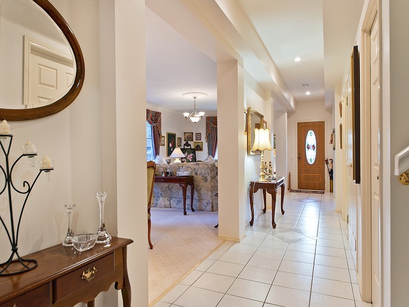 12 Creekwood Court, Warner QLD 4500