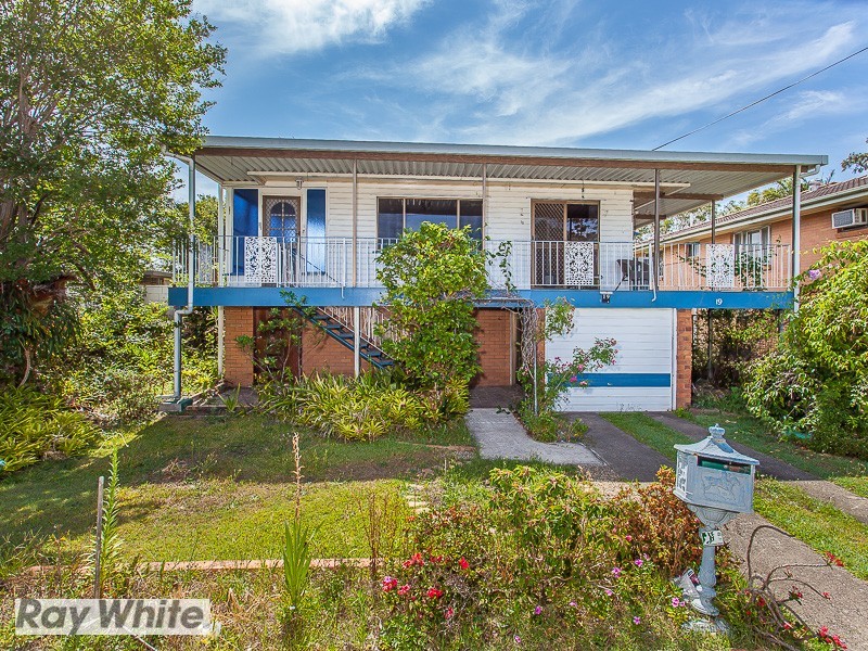 19 Spitfire Avenue, Strathpine QLD 4500