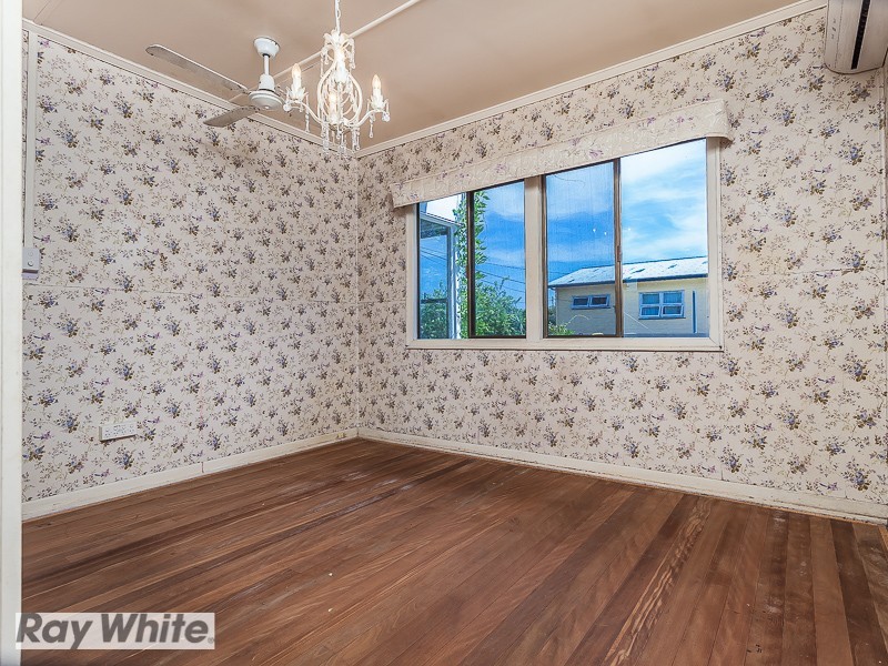 19 Spitfire Avenue, Strathpine QLD 4500