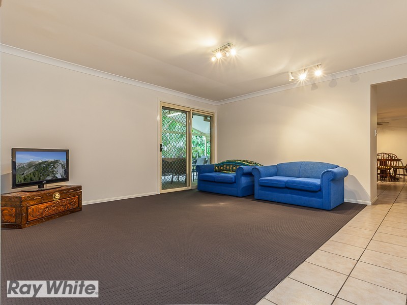 10 Clarendon Street, Strathpine QLD 4500