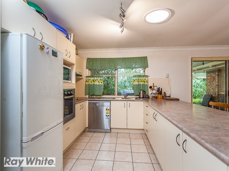 10 Clarendon Street, Strathpine QLD 4500