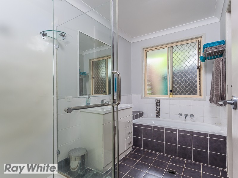 8 Wombat Court, Lawnton QLD 4501