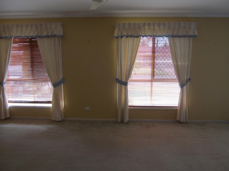 4 Blackbutt Court, Warner QLD 4500