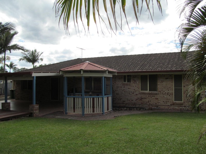 4 Blackbutt Court, Warner QLD 4500